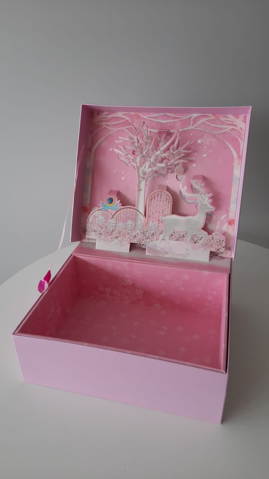 Коробка 3D  32*27.5*11см